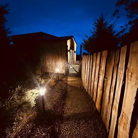 Sionnach - Private Outdoor Hot Tub - Pet Friendly * Kinlough