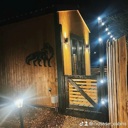 Sionnach - Private Outdoor Hot Tub - Pet Friendly Kinlough