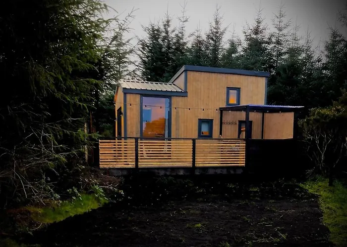 Sionnach - Private Outdoor Hot Tub - Pet Friendly Kinlough